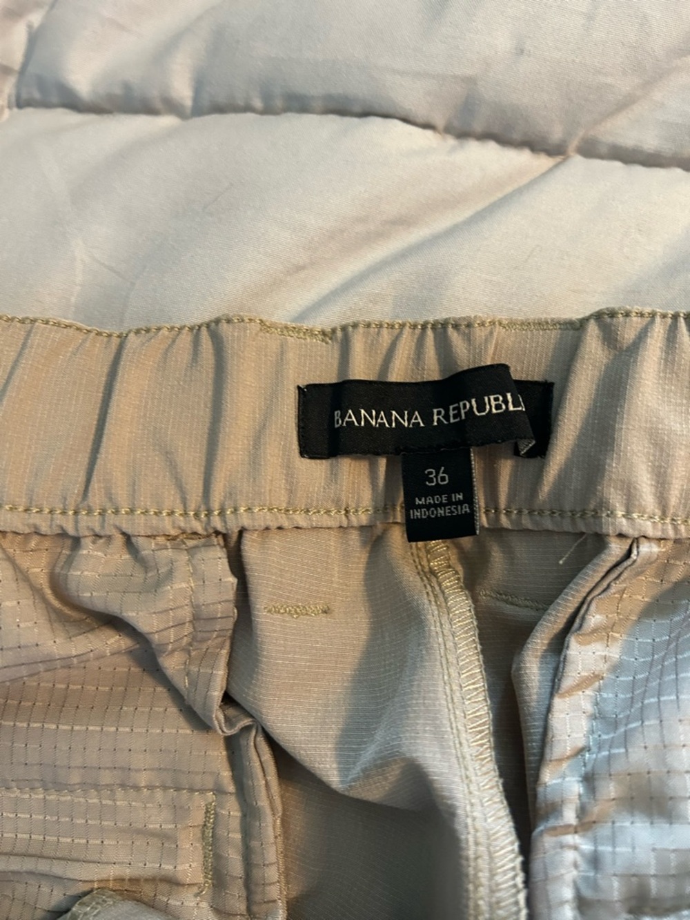 Banana Republic Light Beige Men's Shorts - Elastic Waist